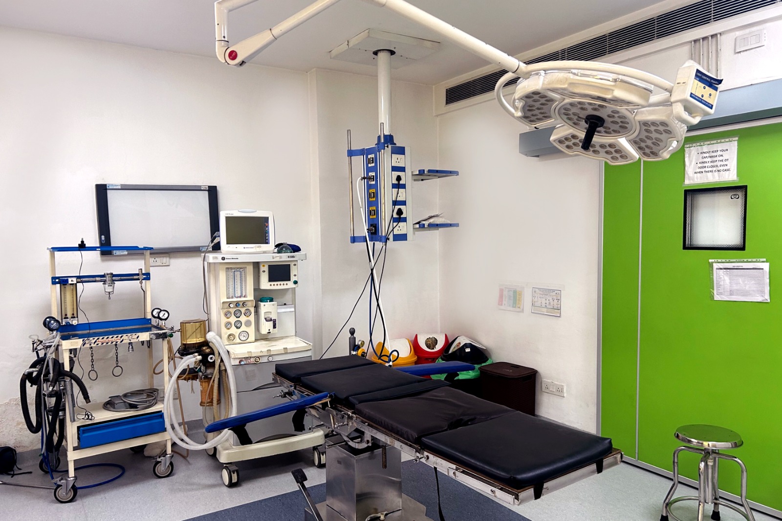 Modular operation theatre at NHS Hospital